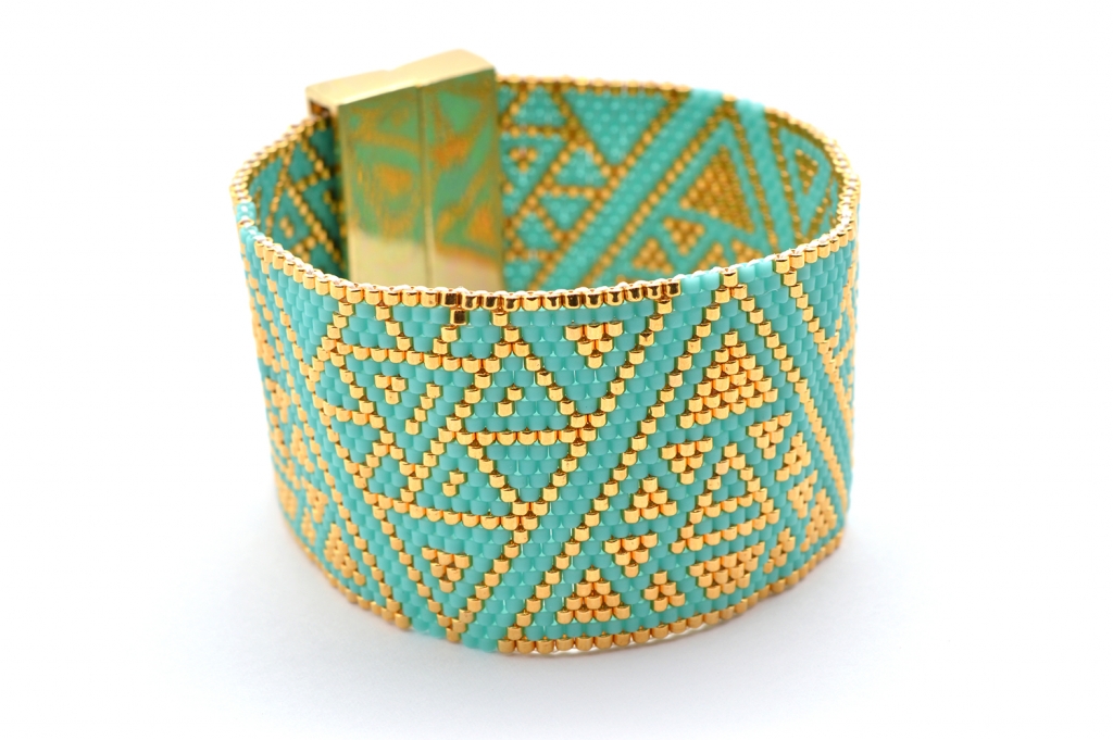 bracelet-manchette-handmade-turquoise-dore-bleu-triangles-rond